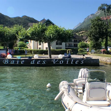 Logement Avec Terrasse Sur Lac, Tout Confort, Dans Residence Avec Plage Et Ponton Privee Duingt Exterior foto