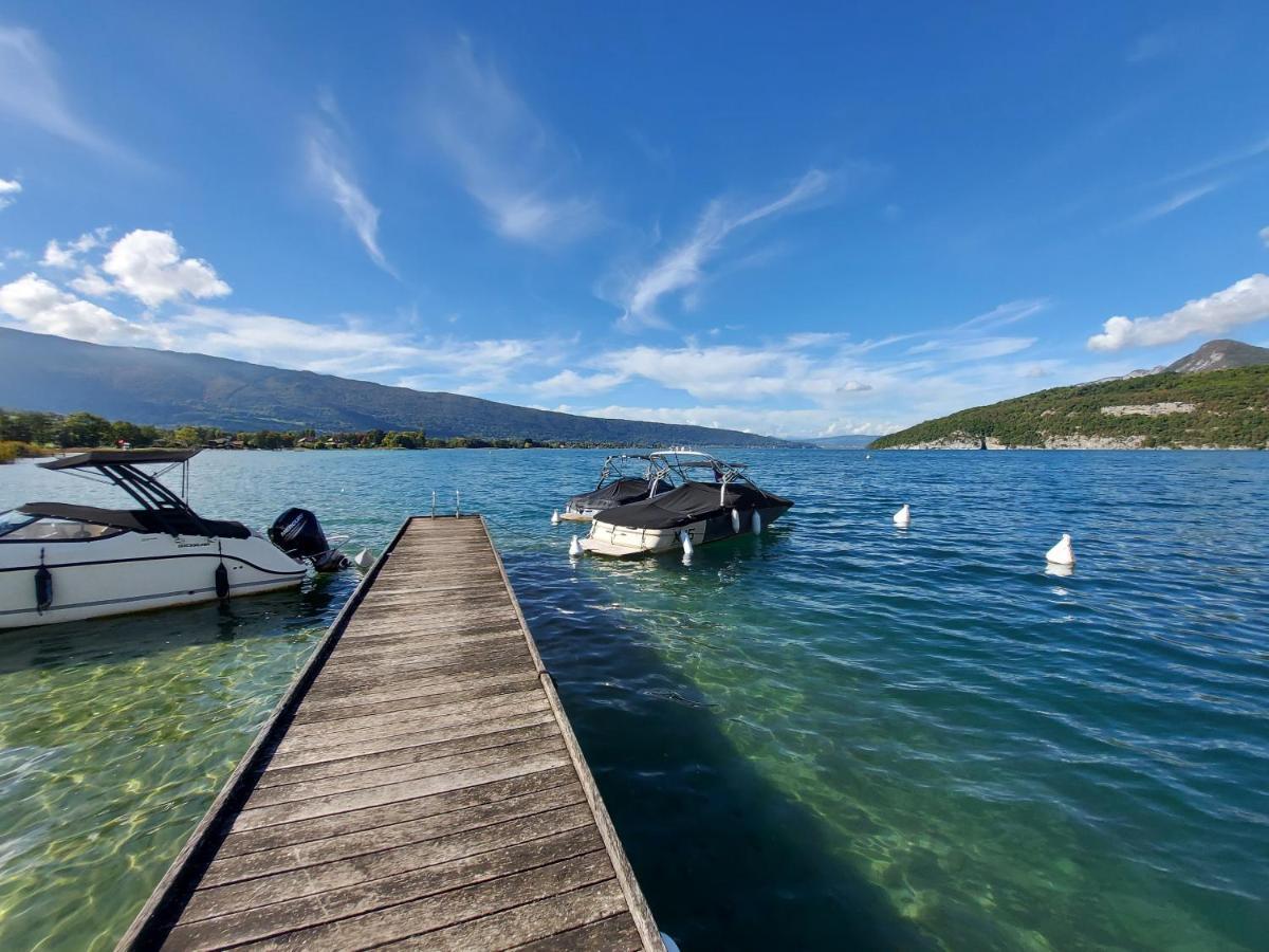 Avec Terrasse Sur Lac, Confort, Dans Résidence Avec Et Ponton Privee *